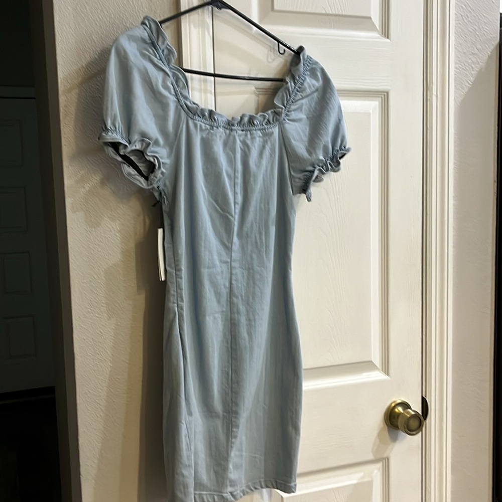 Dress - Picture 4 of 4